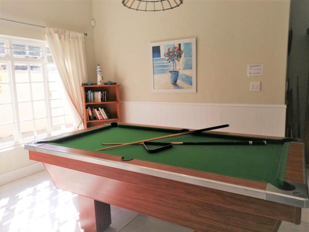 Summer House Hermanus Bagian luar foto