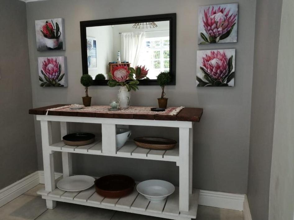 Summer House Hermanus Bagian luar foto