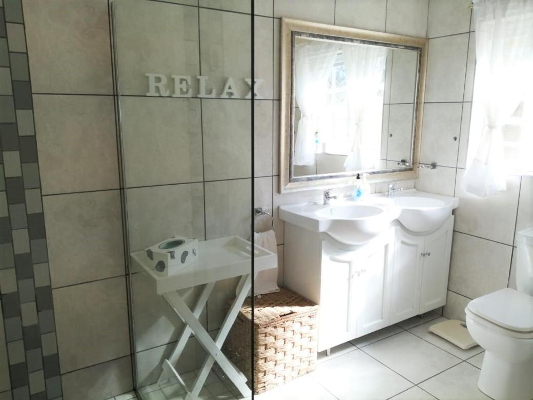 Summer House Hermanus Bagian luar foto