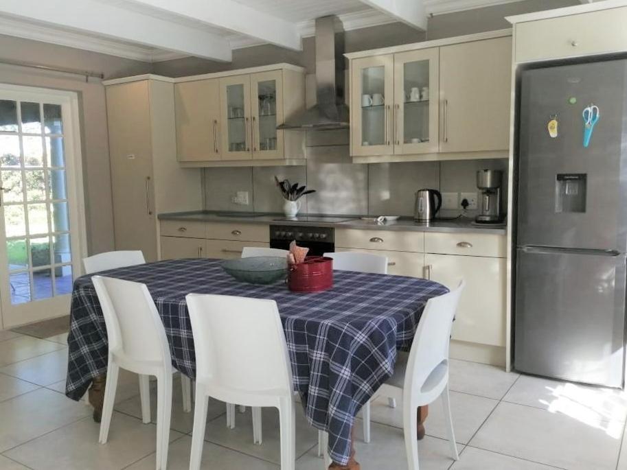 Summer House Hermanus Bagian luar foto